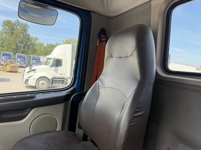 Used 2013 VOLVO VNL Conventional trucks Indiana US | Miedema Asset Management Group #1414619