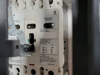 USED EATON SVX002A1-5A4N1