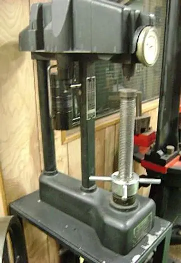 0288-385 Antique Wilson / Rockwell B:C Scale Hardness Tester