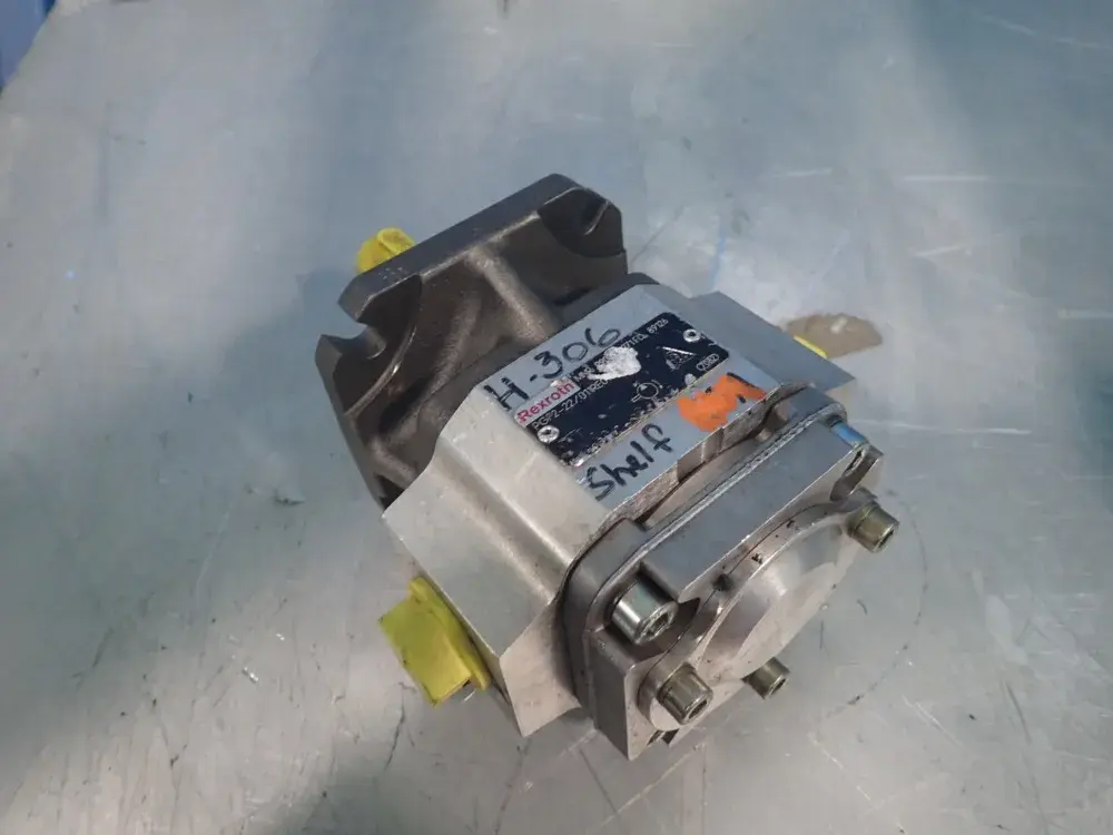 USED REXROTH R900932271