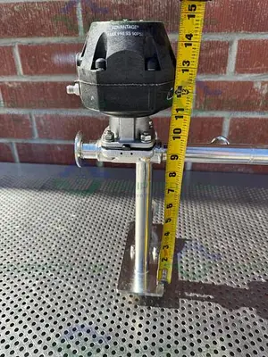 USED ITT PURE FLO ADVANTAGE 6 -WAY DIAPHRAGM VALVE W/ 1" TO 3/4" SANITARY FITTING