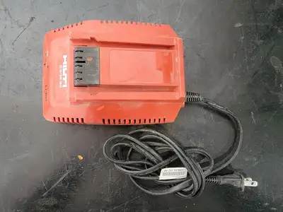 USED HILTI 2015761 & 2136393