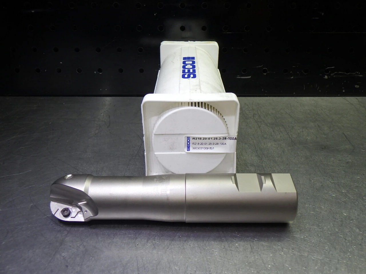 SECO 1.25" 2 Flute Coolant Thru Ballnose Endmill R218.20-01.25.3-28-100A (LOC2838B)