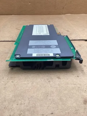 Allen-Bradley AC Output Module Series B PLC Card; 120V