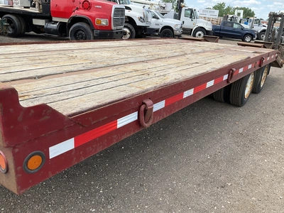 USED 2016 INTERSTATE TRAILER