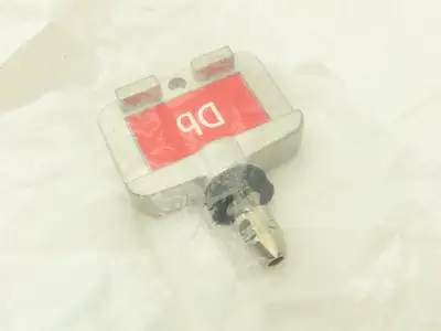 Allen Bradley 440T-MSALE10DB Guardmaster Trapped Key Interlock Switch With Key