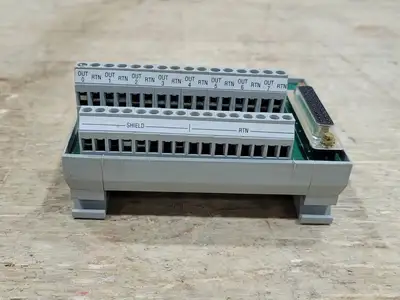 USED ALLEN-BRADLEY 1492-AIFM8-3