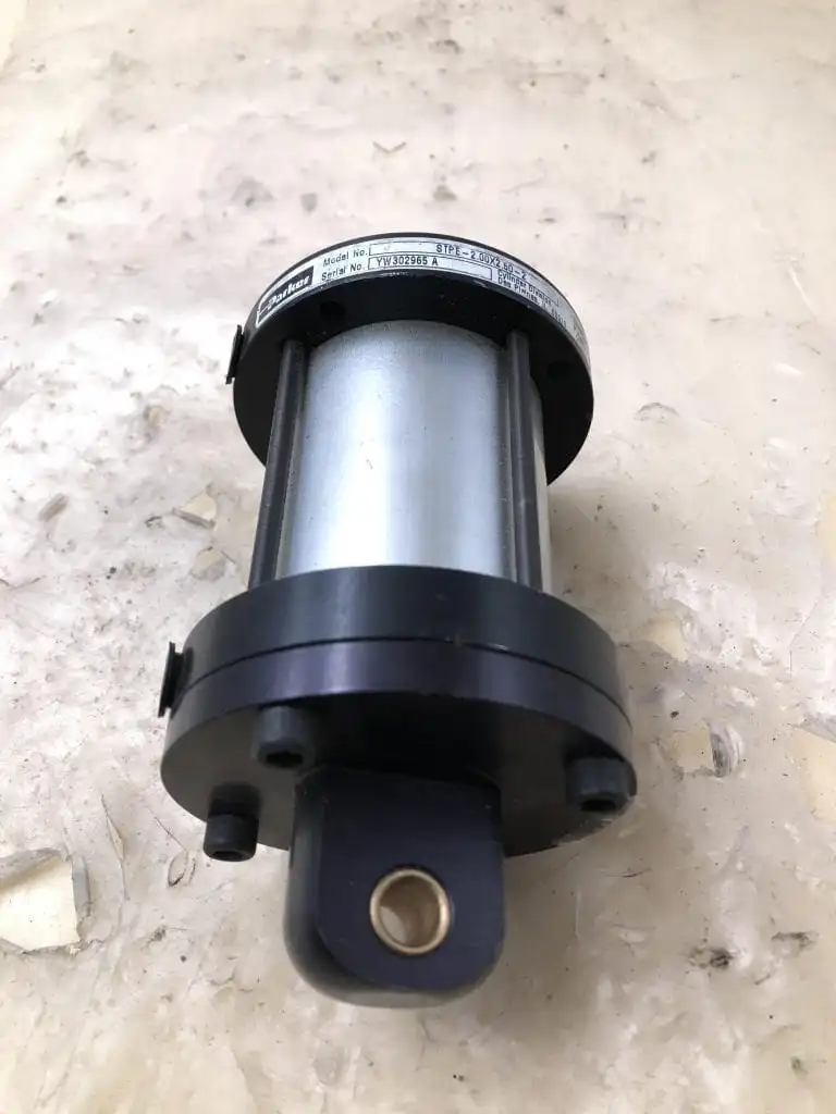 Parker STPE-2.00X2.50-2 Pneumatic Compact Cylinder 250PSI 2″ Bore 2.5″ Stroke