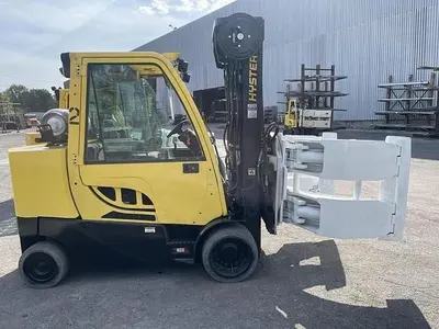 12,000 POUND HYSTER MODEL S120FTPRS ENCLOSED CAB ROLL CLAMP FORKLIFT MFG. 2017