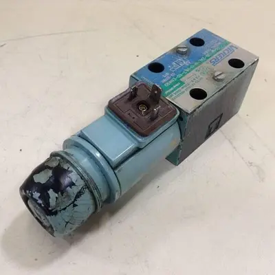 USED VICKERS DG4V-3S-2AL-M-U-HL7-60-EN490