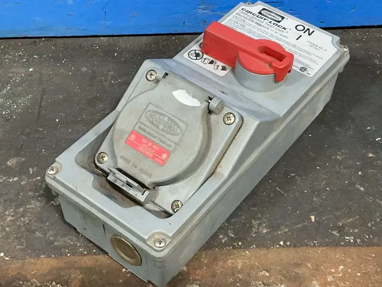 Used HUBBELL HBLMITL Electrical Fittings Ohio US | HGR 24 #1502578