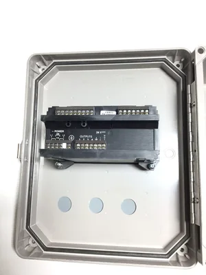 USED ENCLOSURE BRAND: VYNCKIER AALIANT 1030A