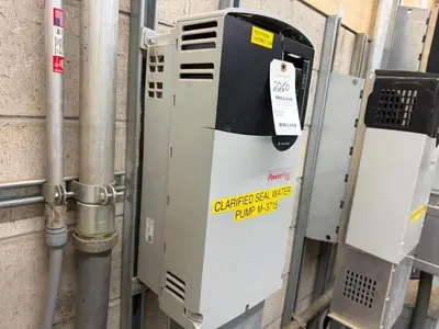 50 HP ALLEN BRADLEY POWERFLEX 755 DRIVE CAT. 20G11NE052AA0NNNNN 600V