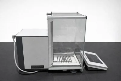 USED METTLER - TOLEDO ME1002E