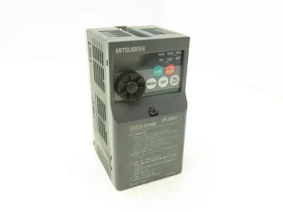 Mitsubishi FR-E720-0.2K AC Servo Drive 0.2kW 1/4Hp 200-240V 3Ph w/CC-Link Module