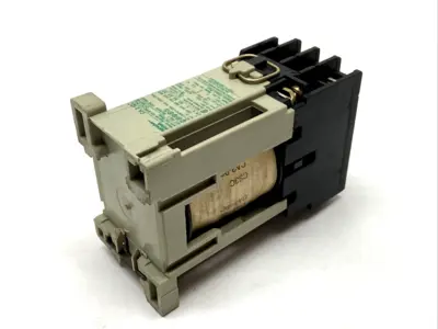 3A3-12-10-24 | Sprecher+Schuh  Contactor 24VDC Coil 4-Pole CHIPPED - For parts or not working