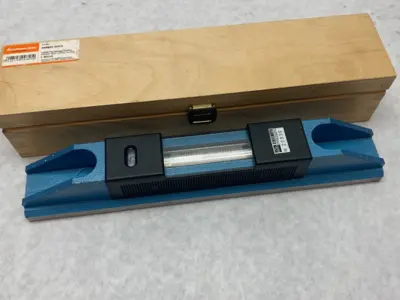 USED STIEFELMAYER, HOFFMANN GROUP SHAFT SPIRIT LEVEL, BASE LENGTH×ACCURACY: 300/2 MM
