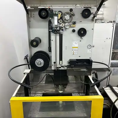 Used 2013 FANUC ROBOCUT ALPHA-C400IA Wire EDM Ohio US | Toolquip, Inc. #1371672