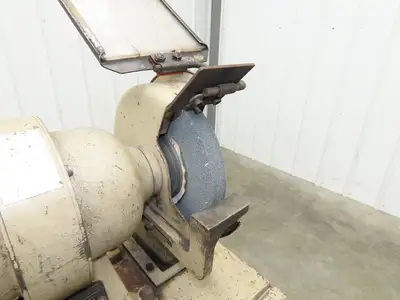 Showa SGK-N Bench Grinder Dust Collector Stand 8" 3000 RPM 230V 3Ph