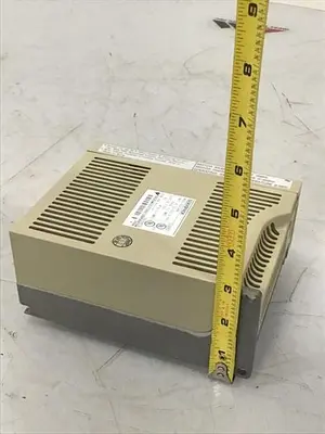 USED YASKAWA SGDA-04AS