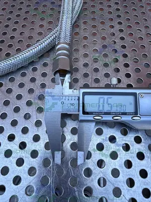 Unbranded 60" Stainless Steel Braided Hose w/ 1/2" NPT Fittings
