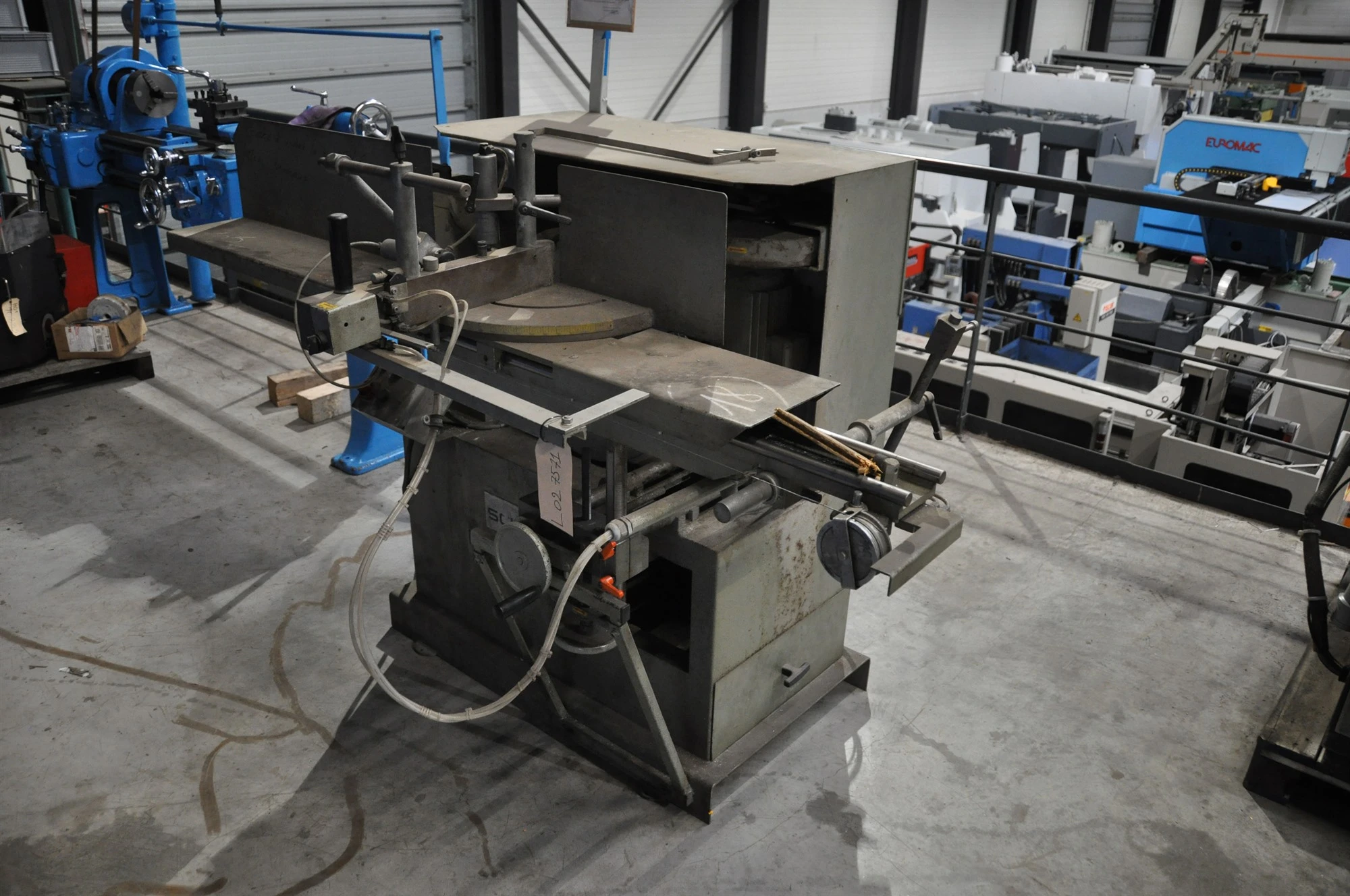 USED SCHÜCO NOTCHING SAW