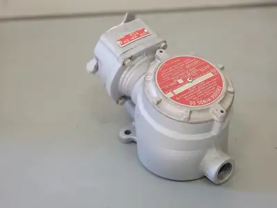 New | in-Stock CROUSE-HINDS FSQ-FSQC-230 Cable & Wire British Columbia CA | Lenmark #252392