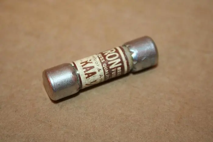 Used TRON / BUSSMANN KAA-1/2 Fuses Michigan US | Ideal Machinery #582366