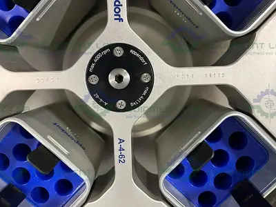 USED EPPENDORF 5810R REFRIGERATED CENTRIFUGE W/ EPPENDORF A-4-62 ROTOR 4000 RPM