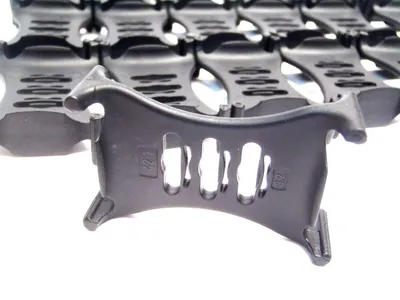USED IGUS E-CHAIN CABLE UNASSEMBLED SEPARATOR SERIES 39 E4 B