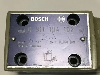 USED BOSCH 0 811 104 102