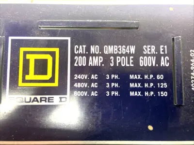 USED SQUARE D BY SCHNEIDER ELECTRIC SER. E1 FUSIBLE PANELBOARD SWITCH UNIT 3-POLE 200A 600VAC