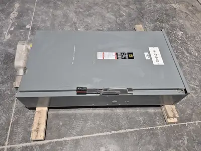 USED SQUARE D CH365R