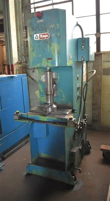 TAWA DHK5AS Hydraulic & Molding Presses | Mohawk Machinery (1)