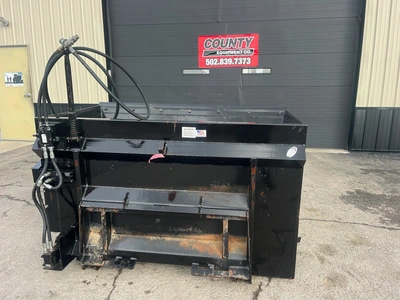 Mensch MFG Model 1100 Side Shooter Bucket | County Equipment Company LLC (4)