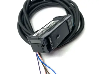 USED KEYENCE AMPLIFIER MAIN UNIT, PNP OPEN-COLLECTOR X 2 CHANNELS