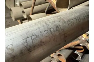LARGE AMOUNT OF CAST, STAINLESS STEEL, ALUMINUM, GALVINIZED AND PVC PIPES