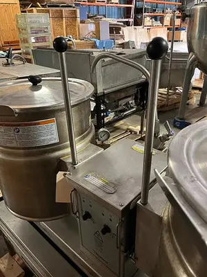 USED CLEVELAND RANGE TKET12TP