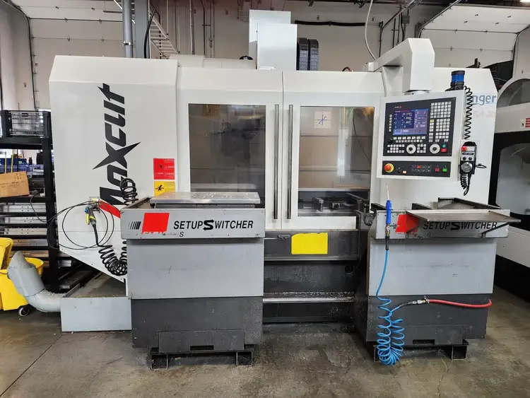 Used 2012 MAXCUT CHALLENGER RH-20 Vertical Machining Centers British Columbia CA | Lenmark #255156