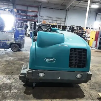USED 2015 TENNANT M30