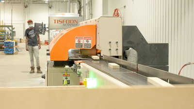 Tisfoon Optimizing Wood Scanner Defect Chop Saw and Sorting Line - 2020 Machine!