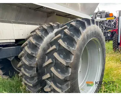 Used UNVERFERTH _UNKNOWN_ Dry Spreaders Iowa US | Keast Enterprises #1360495