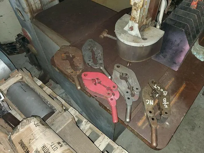 Used _UNKNOWN_ BOLT & PIPE DIES Pipe Threaders Wisconsin US | Lemke Machinery Sales #310222