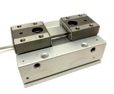 MHF2-20D | SMC  Low-Profile Pneumatic Gripper 2-Block 0.1~0.7MPa Press - Used