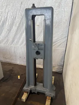 USED GIDDINGS & LEWIS 300-T