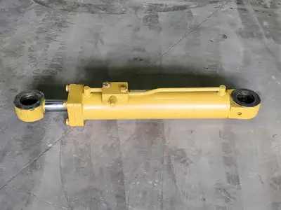 USED CATERPILLAR 180-8500