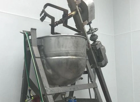 Used 50 gallon stainless steel kettle