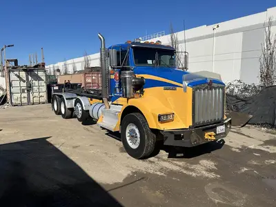 USED 2015 KENWORTH T800