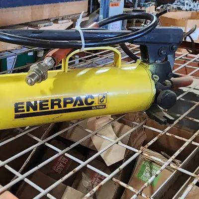 Used ENERPAC _UNKNOWN_ Hydraulic Pumps South Carolina US | General Equipment and Supply #1491098