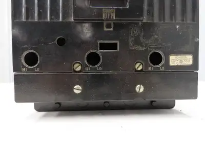 General Electric E11592 Circuit Breaker Frame 1200A 3 Pole 600VAC N.P. 185628-J
